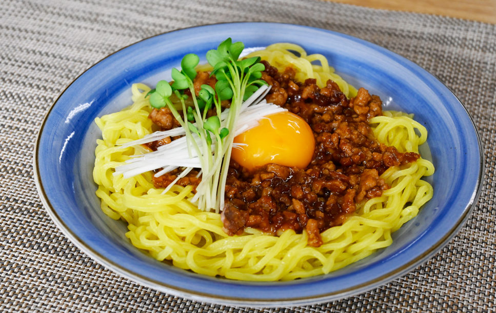 あったか味噌だれの ジャージャー麺