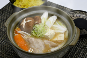 ラーメンスープでつくる白味噌鍋