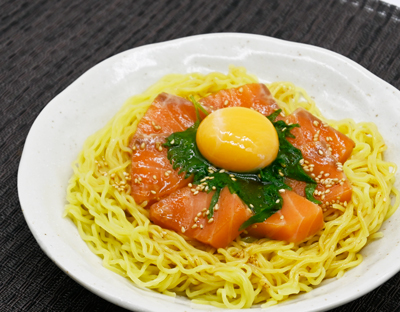 うま辛サーモンラーメン