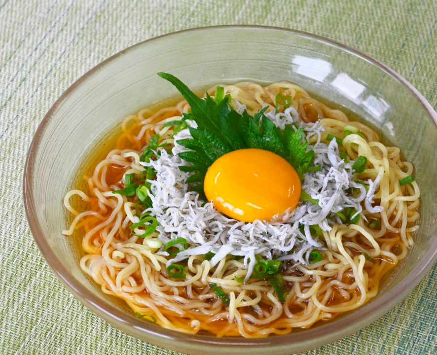 さっぱり しらすの冷たいめんつゆラーメン